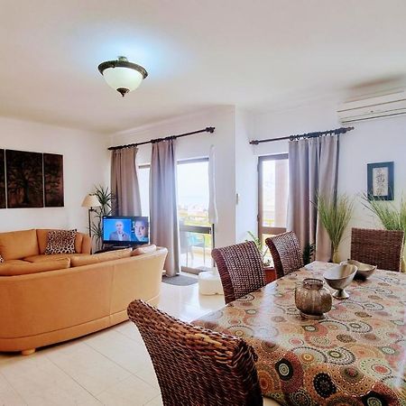 Apartment Praia da Dona Ana Lagos Esterno foto