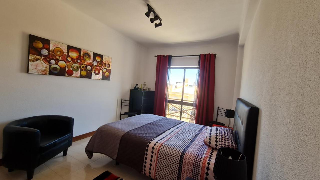 Apartment Praia da Dona Ana Lagos Esterno foto