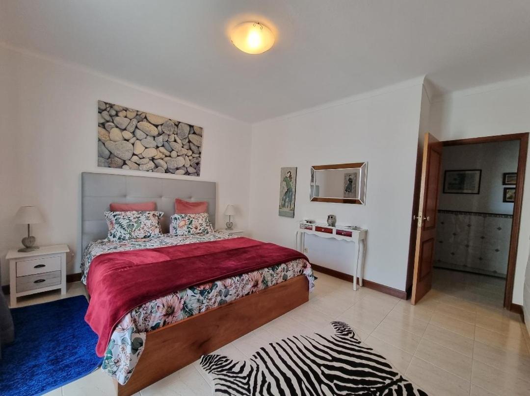 Apartment Praia da Dona Ana Lagos Esterno foto